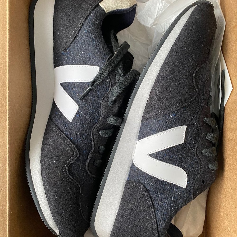 Womens VEJA black suede shoes